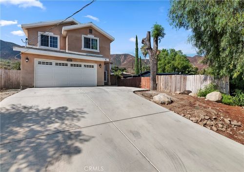 17525 Bodkin Ave, Lake Elsinore, CA, 92530-5728 | Card Image