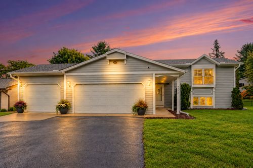 5710 Turtle Lake Rd, Shoreview, MN, 55126-4771 | Card Image