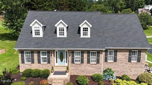 307 Hunters Crossing Ln, Kingsport, TN, 37664-5455 | Card Image
