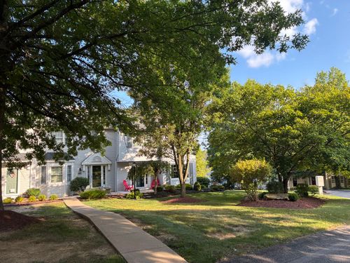 389 Jubilee Dr, Bridgeville, PA, 15017-1174 | Card Image