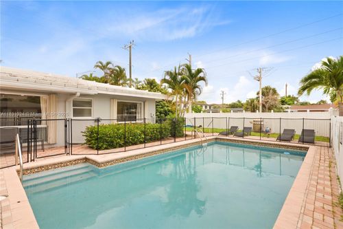 1761 Ne 55th St, Fort Lauderdale, FL, 33334-5877 | Card Image