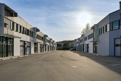 110-832 Mccallum Rd, Langford, BC, V9B6W5 | Card Image