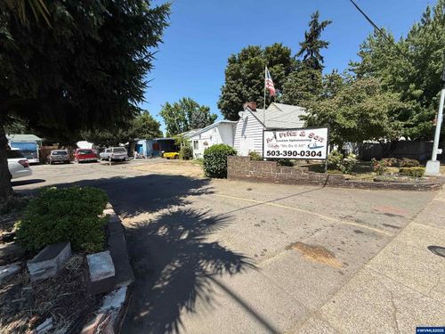 3297 River Rd N, Keizer, OR, 97303-5621 | Card Image