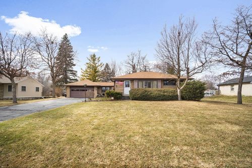 5333 S 28th Street, Greenfield, WI, 53221 | Card Image