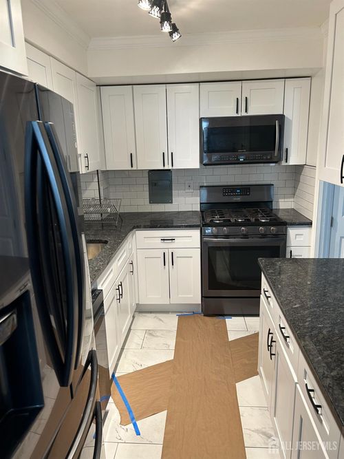 apt-3h-276 Prospect St, East Orange, NJ, 07017-2832 | Card Image