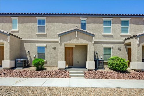 5205 Silica Chalk Ave, Las Vegas, NV, 89115-2911 | Card Image