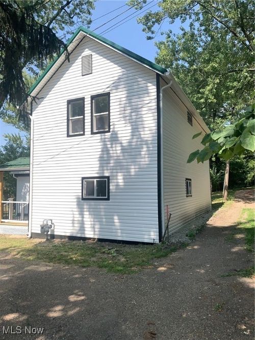 238 High St Sw, Carrollton, OH, 44615-1524 | Card Image