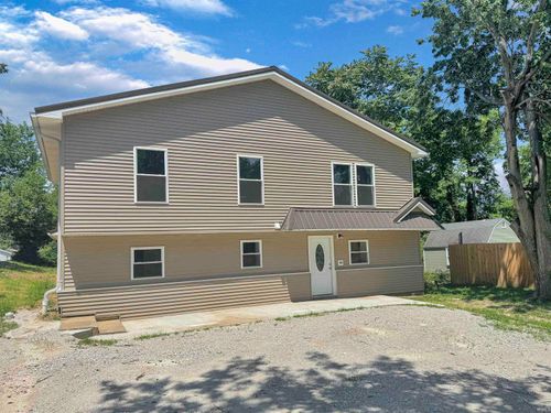 407 S 8th St, Boonville, IN, 47601-1955 | Card Image