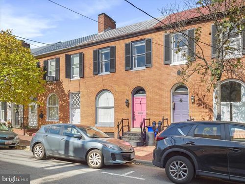 17 W 3rd St, FREDERICK, MD, 21701-5330 | Card Image