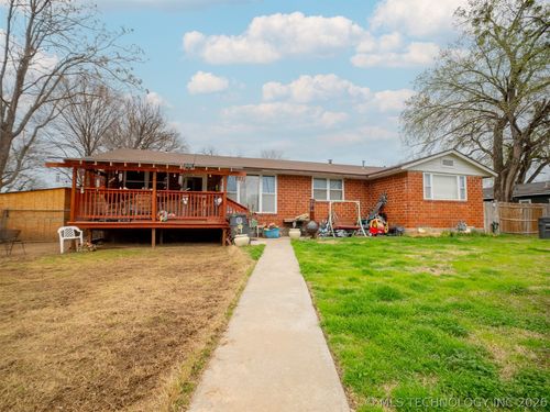 6123 W 8th St, Tulsa, OK, 74127-7305 | Card Image