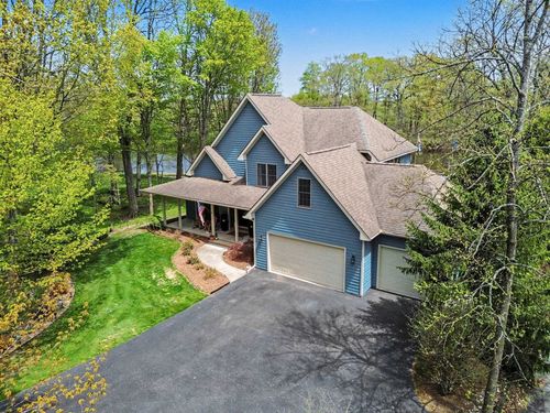 4364 Pointe Pl, Oscoda, MI, 48750-1057 | Card Image