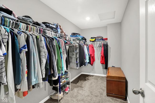 Large primary closet | Image 26