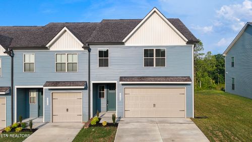 1708 Bennett Village Dr, Maryville, TN, 37804-2100 | Card Image