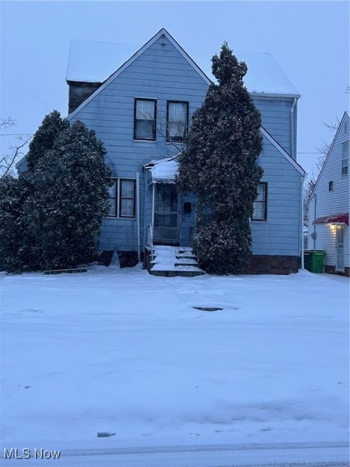 4452 Lee Heights Blvd, Warrensville Heights, OH, 44128-3506 | Card Image