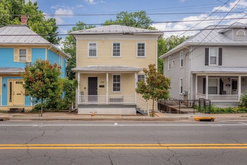 234 N Main St, WOODSTOCK, VA, 22664-1419 | Card Image