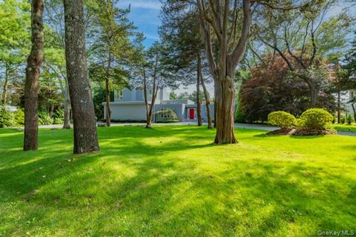 3 Mallard Ln, Remsenburg, NY, 11960-2080 | Card Image