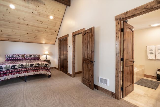 Upper level bedroom with bathroom | Image 43