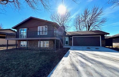 1961 S Shore Dr, Worthington, MN, 56187-1411 | Card Image