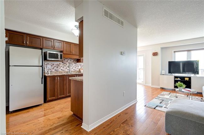 C20 - 20 David Bergey Dr, Townhouse with 3 bedrooms, 2 bathrooms and 3 parking in Kitchener ON | Image 9