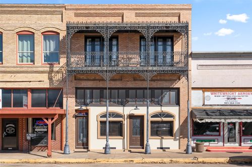 118 W Grand St, Whitewright, TX, 75491-2139 | Card Image