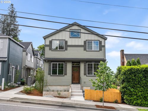 3630 Sw Vermont St, Portland, OR, 97219 | Card Image