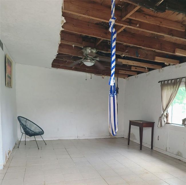 4826 Macridge Blvd, House other with 3 bedrooms, 2 bathrooms and 1 parking in Houston TX | Image 9