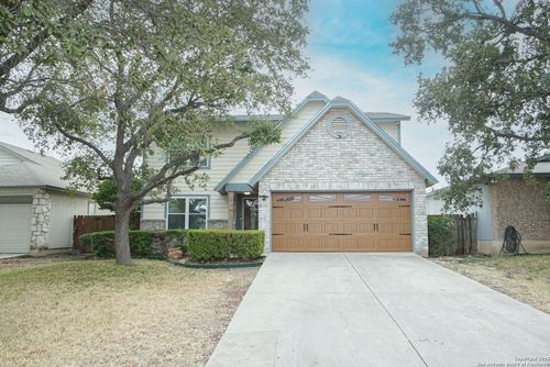 8111 Maple Meadow Dr, Converse, TX, 78109-3332 | Card Image