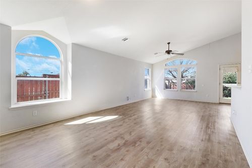 17300 Zola Ln, Round Rock, TX, 78664-7412 | Card Image