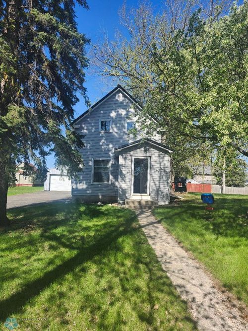 26 5th Ave Se, Lidgerwood, ND, 58053-4219 | Card Image