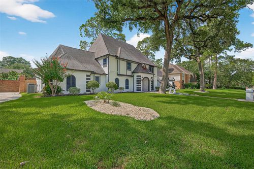 5607 Pebble Springs Dr, Houston, TX, 77066-2444 | Card Image
