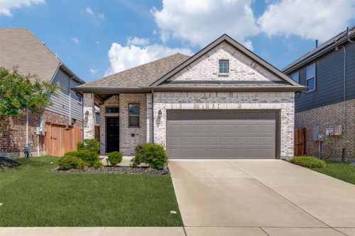 3909 Chesapeake Ln, Heartland, TX, 75126-2653 | Card Image