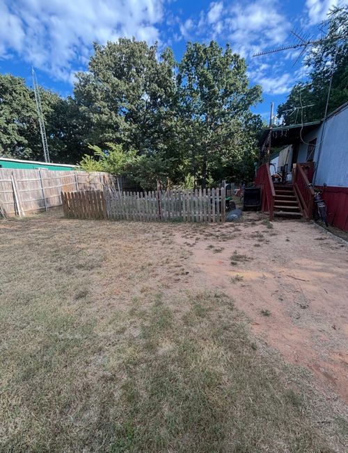 7047 Alcove St, Azle, TX, 76020-7107 | Card Image