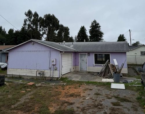 2032 Nelson Rd, McKinleyville, CA, 95519-4241 | Card Image