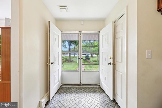 7410 Good Luck Rd, House other with 4 bedrooms, 3 bathrooms and null parking in LANHAM MD | Image 7