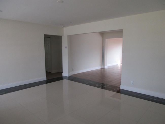 806 Minnesota St, House other with 3 bedrooms, 3 bathrooms and null parking in Lantana FL | Image 4