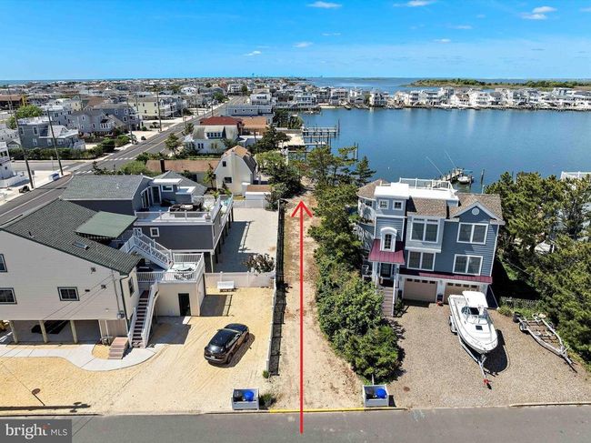215 W 23 Rd St, House other with 3 bedrooms, 1 bathrooms and null parking in SHIP BOTTOM NJ | Image 41
