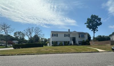 1702 Wave Avenue, House other with 5 bedrooms, 2 bathrooms and null parking in Medford NY | Image 2