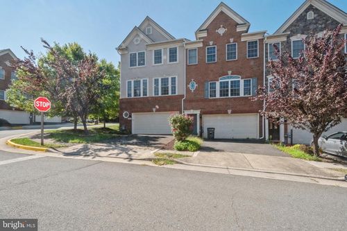47581 Royal Burnham Ter, STERLING, VA, 20165-5189 | Card Image