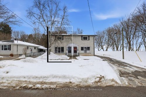 83 Elm St, Simcoe, ON, N3Y3B7 | Card Image