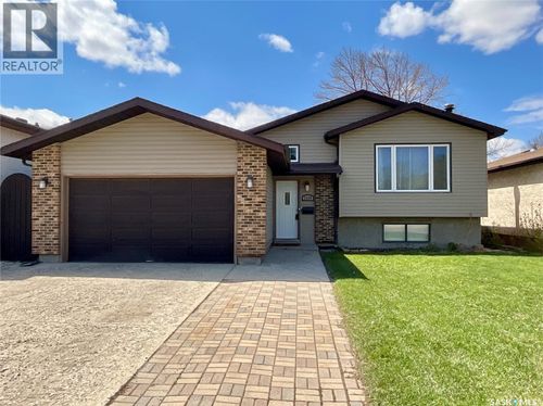 1134 Brown St, Regina, SK, S4N6K6 | Card Image