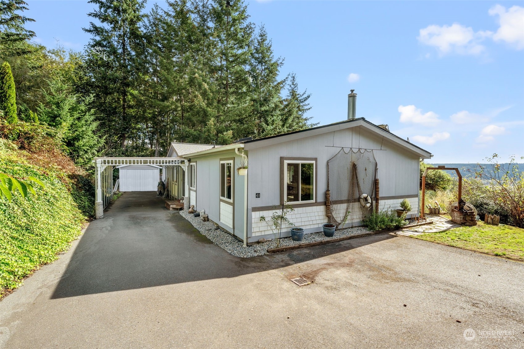Admiral Dr, Belfair, WA 98528