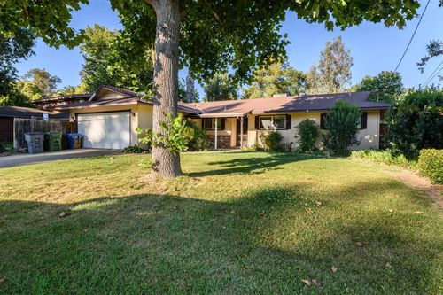 6781 Reflection St, Redding, CA, 96001-5411 | Card Image