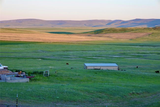 2575 Cascade Hound Creek Rd, House other with 3 bedrooms, 3 bathrooms and null parking in Cascade MT | Image 5