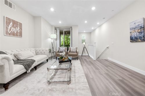 67 Plateau, Irvine, CA, 92618-1000 | Card Image