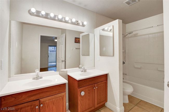 102 - 2801 N Rainbow Blvd, Condo with 2 bedrooms, 2 bathrooms and null parking in Las Vegas NV | Image 26