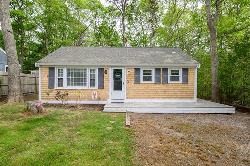 13 Coach House Ln, South Dennis, MA, 02660-2745 | Card Image