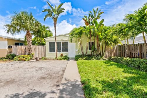 329 Sw 17th St, Fort Lauderdale, FL, 33315-1746 | Card Image