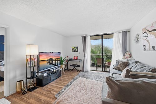 313a-5570 Nw 44th Street, Lauderhill, FL, 33319 | Card Image