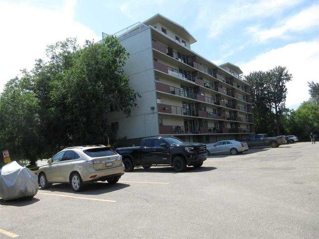 402 - 4700 55 Street, Home with 2 bedrooms, 1 bathrooms and 1 parking in Red Deer AB | Image 18
