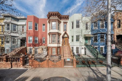 1207 Hancock St, Brooklyn, NY, 11221-5213 | Card Image
